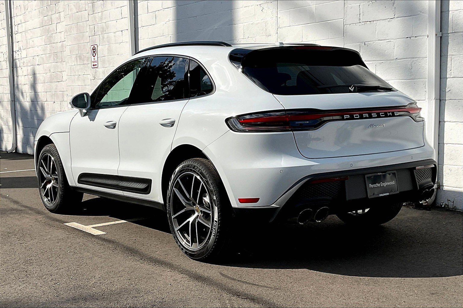 New 2026 Porsche Macan image 3