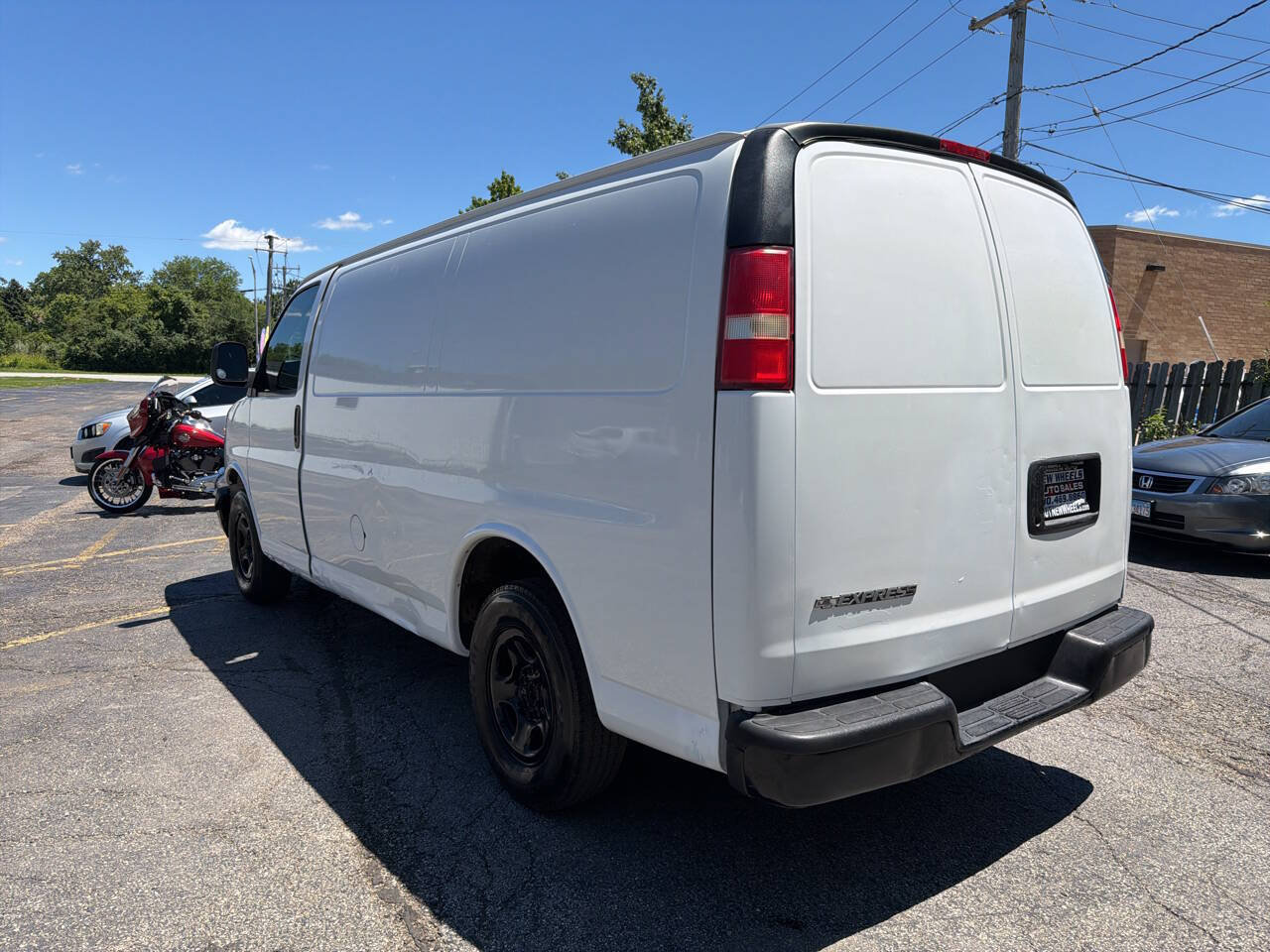 Used 2008 Chevrolet Express 1500 RWD image 4