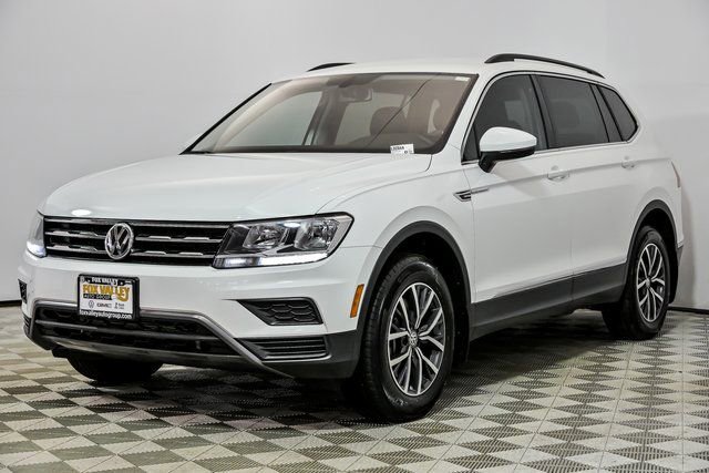 Used 2020 Volkswagen Tiguan SE w/ 3rd Row Seat Package image 4