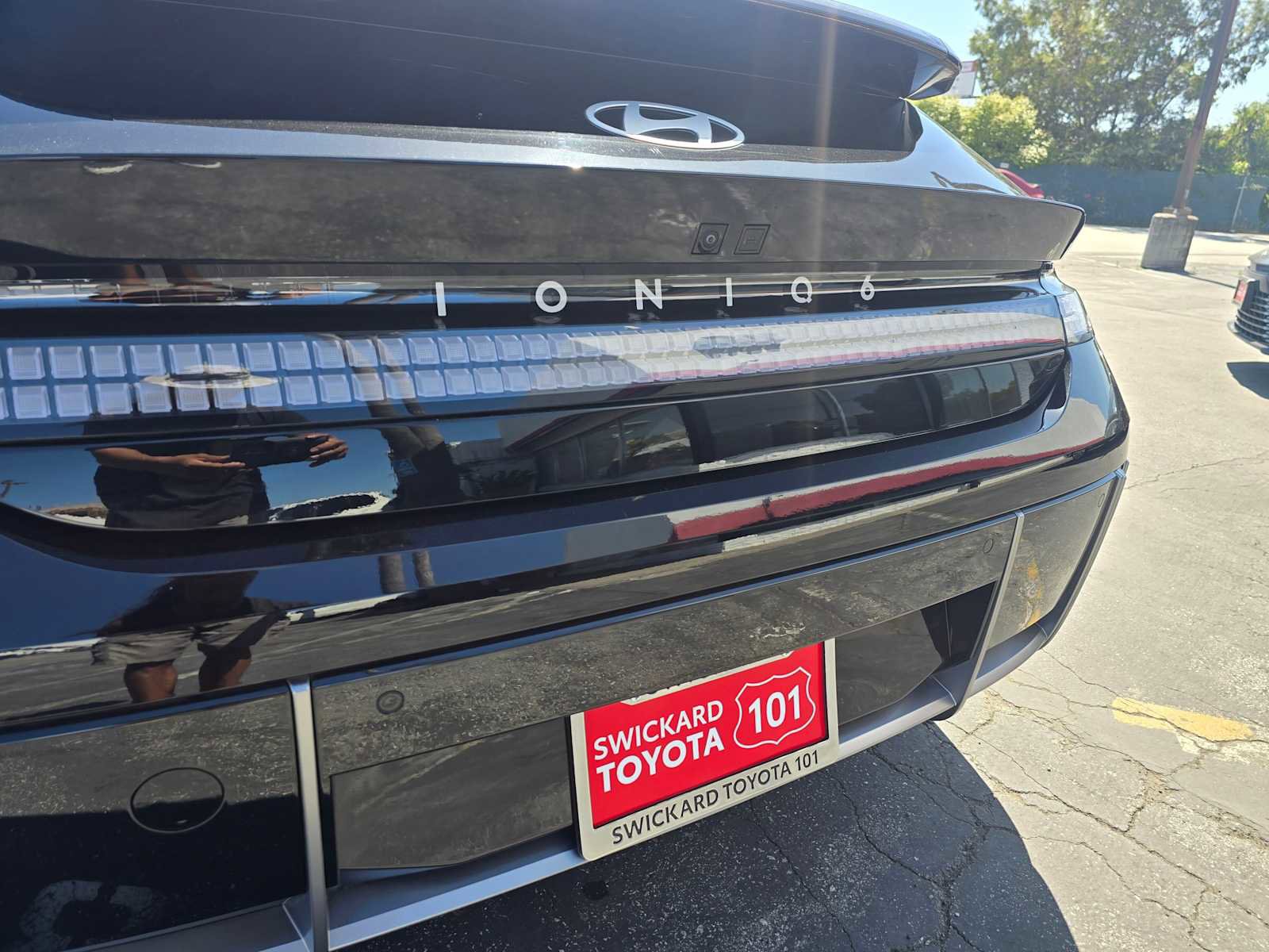 Used 2024 Hyundai Ioniq 6 Limited AWD/4WD image 16