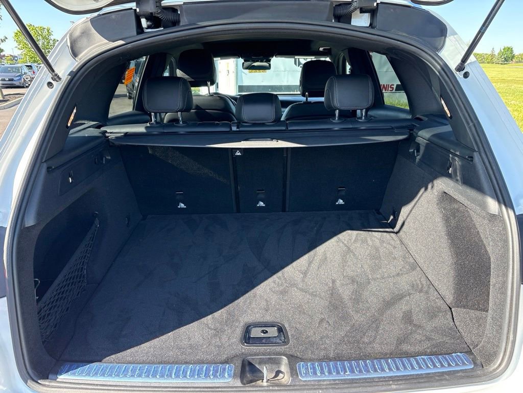 Used 2022 Mercedes-Benz GLC 300 4MATIC image 9