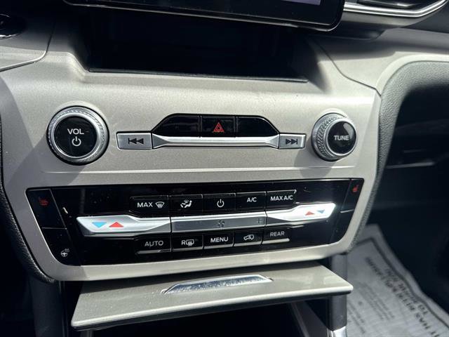Certified 2023 Ford Explorer XLT w/ Equipment Group 202A AWD/4WD image 46