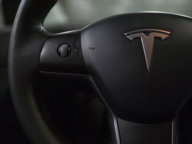 Used 2021 Tesla Model Y Performance image 20