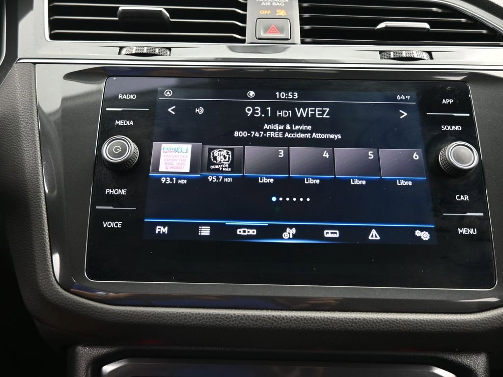 Used 2022 Volkswagen Tiguan SE image 23