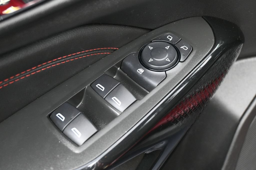 Used 2024 Chevrolet Trax RS w/ Sunroof Package FWD image 13