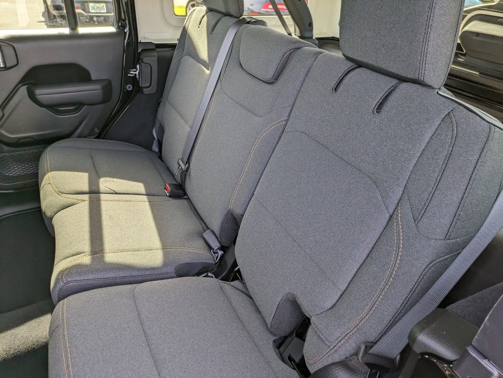 New 2024 Jeep Wrangler Willys AWD/4WD image 25