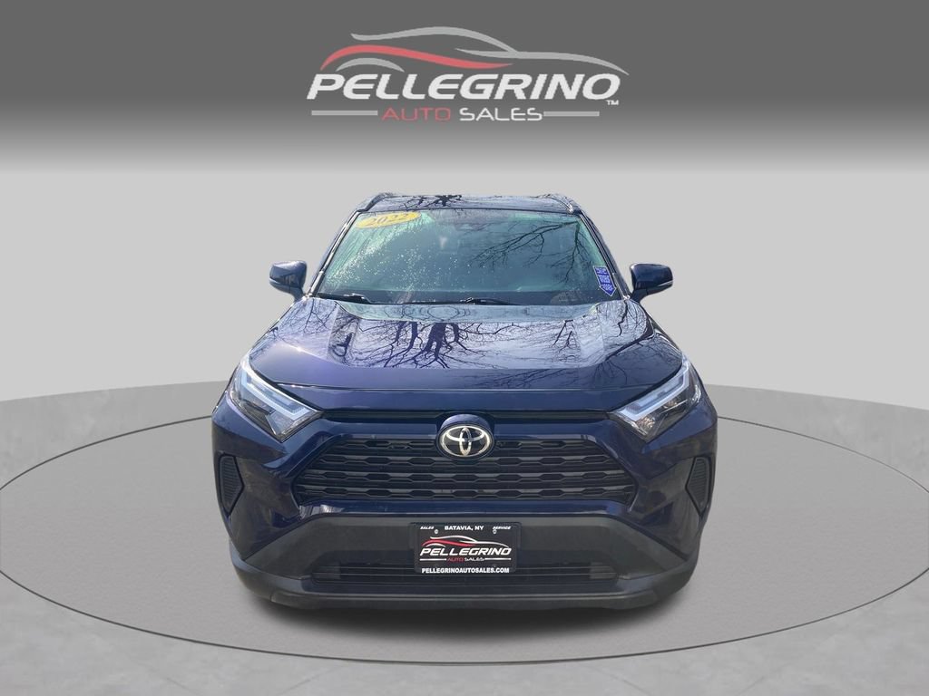 Used 2022 Toyota RAV4 XLE AWD/4WD image 10