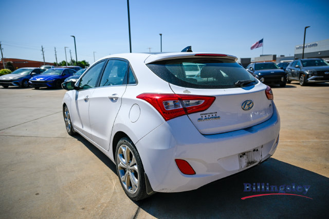Used 2014 Hyundai Elantra GT w/ Option Group 03 FWD image 3