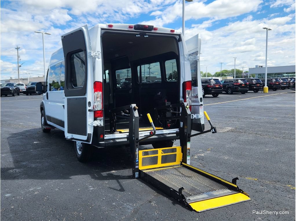 Used 2021 RAM ProMaster 2500 w/ Premium Appearance Group FWD image 24