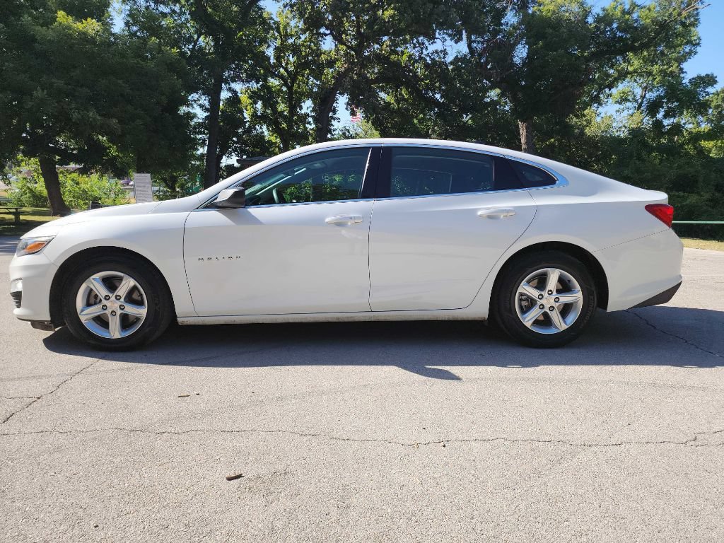 Used 2023 Chevrolet Malibu LS FWD image 4