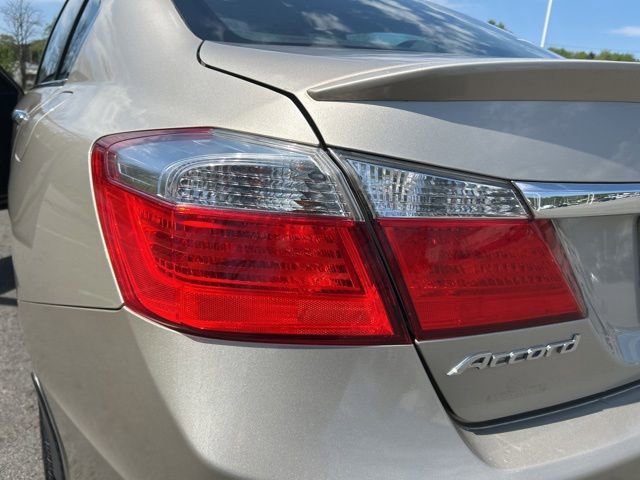 Used 2014 Honda Accord Sport image 32