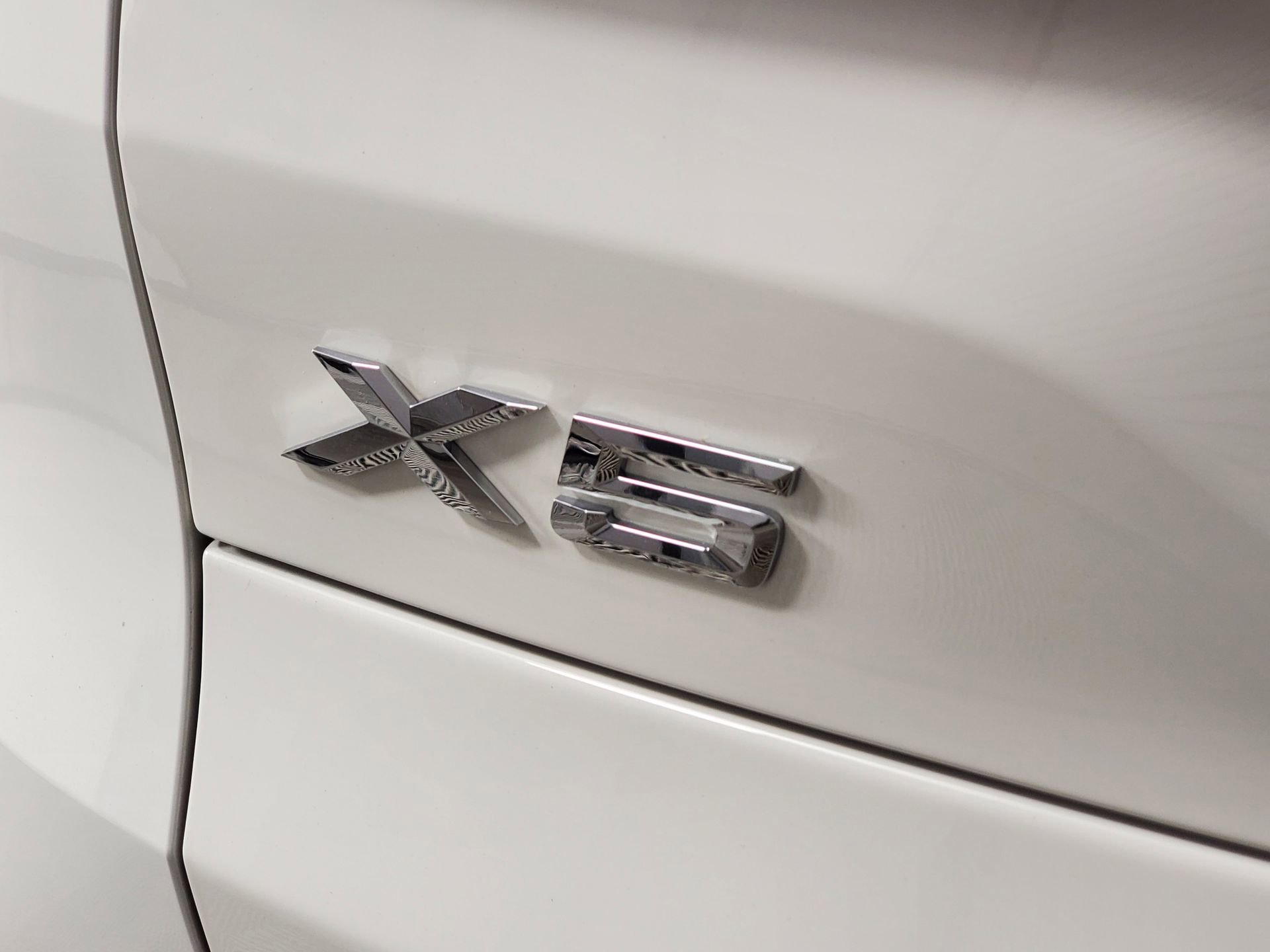 Used 2025 BMW X5 xDrive40i w/ Parking Assistance Package image 22