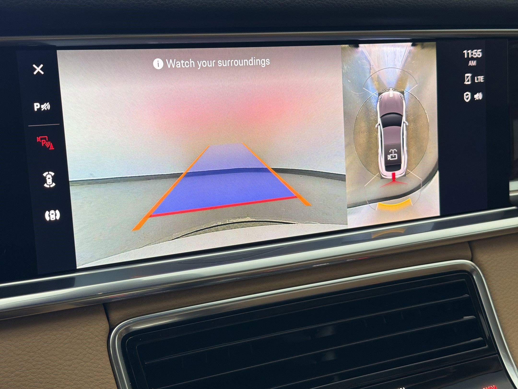 Certified 2023 Porsche Panamera Platinum Edition image 24