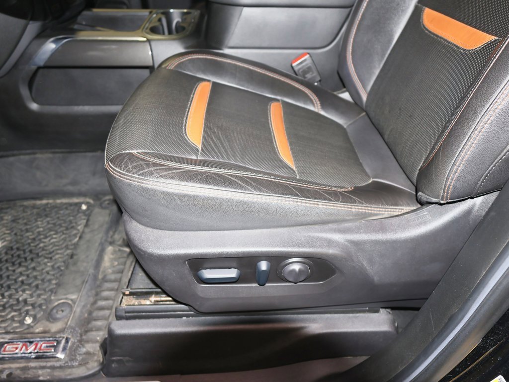 Used 2022 GMC Sierra 2500 AT4 w/ AT4 Premium Plus Package image 9