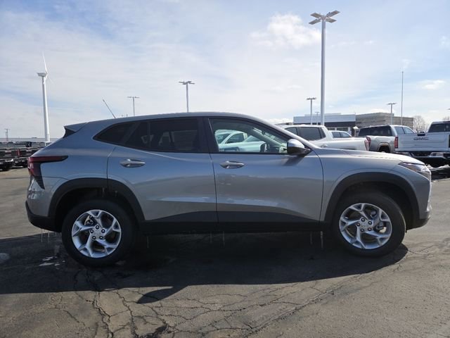 New 2026 Chevrolet Trax LS w/ LS Convenience Package image 13