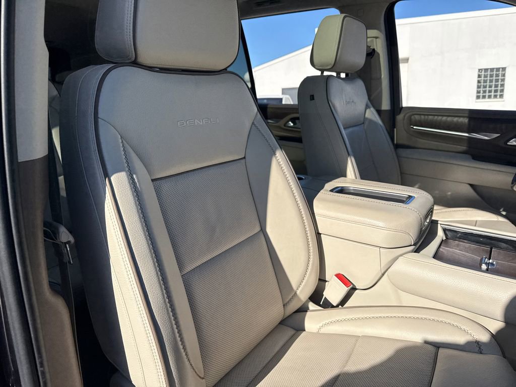 Used 2022 GMC Yukon Denali w/ Max Trailering Package image 40
