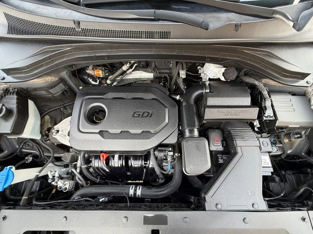 Used 2019 Hyundai Santa Fe SEL image 9