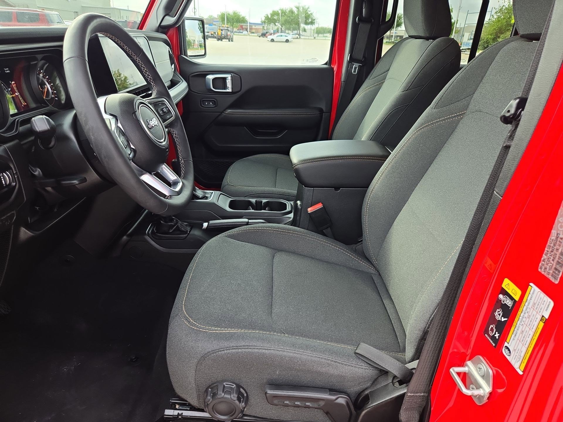 Used 2025 Jeep Wrangler Sahara AWD/4WD image 16