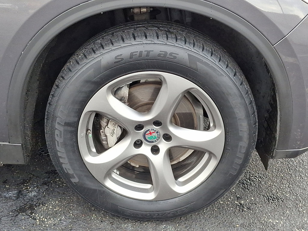 Used 2021 Alfa Romeo Stelvio Sprint w/ Sun & Sound Package image 9