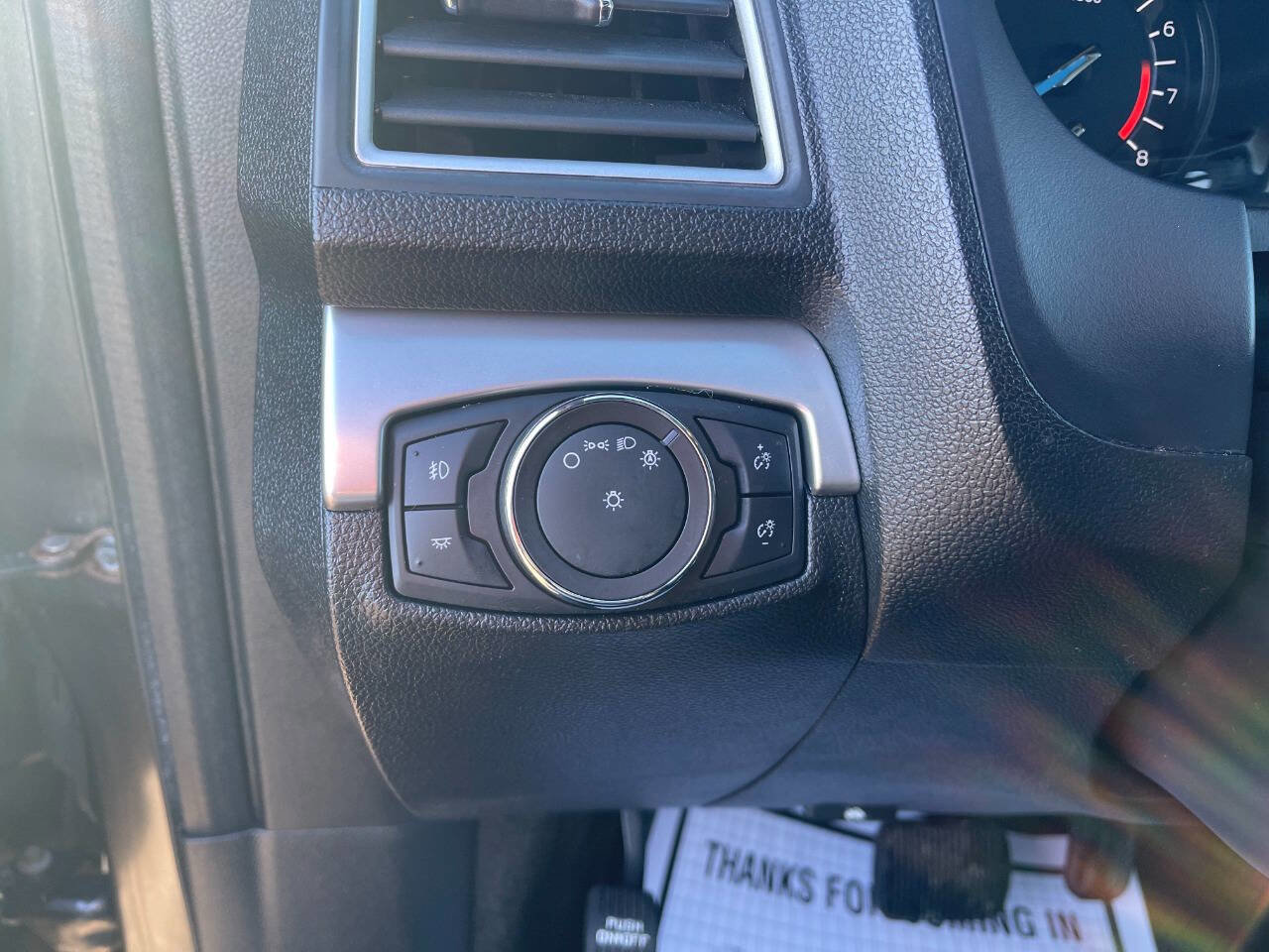 Used 2017 Ford Explorer XLT AWD/4WD image 17