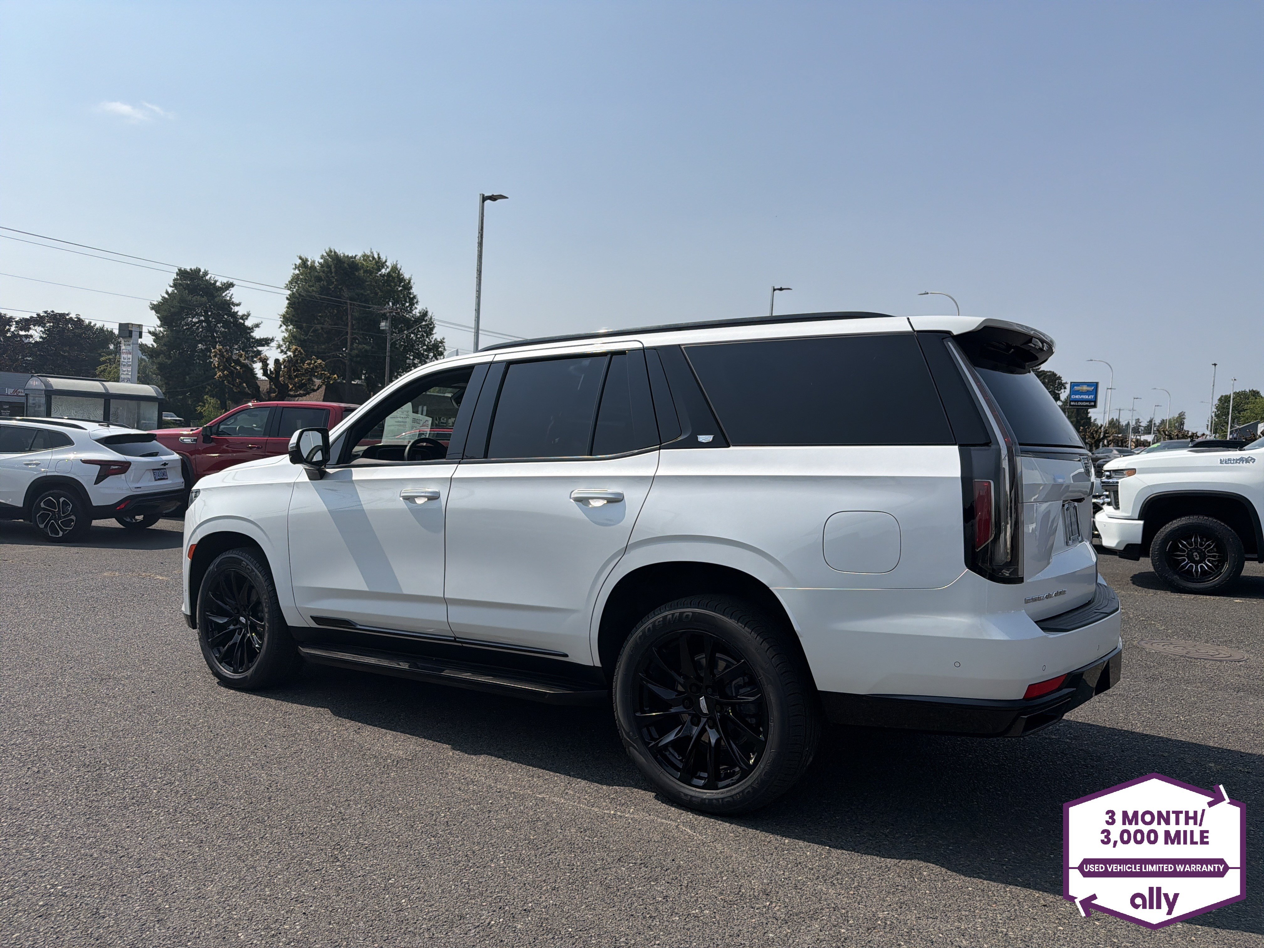 Used 2022 Cadillac Escalade Sport AWD/4WD image 3