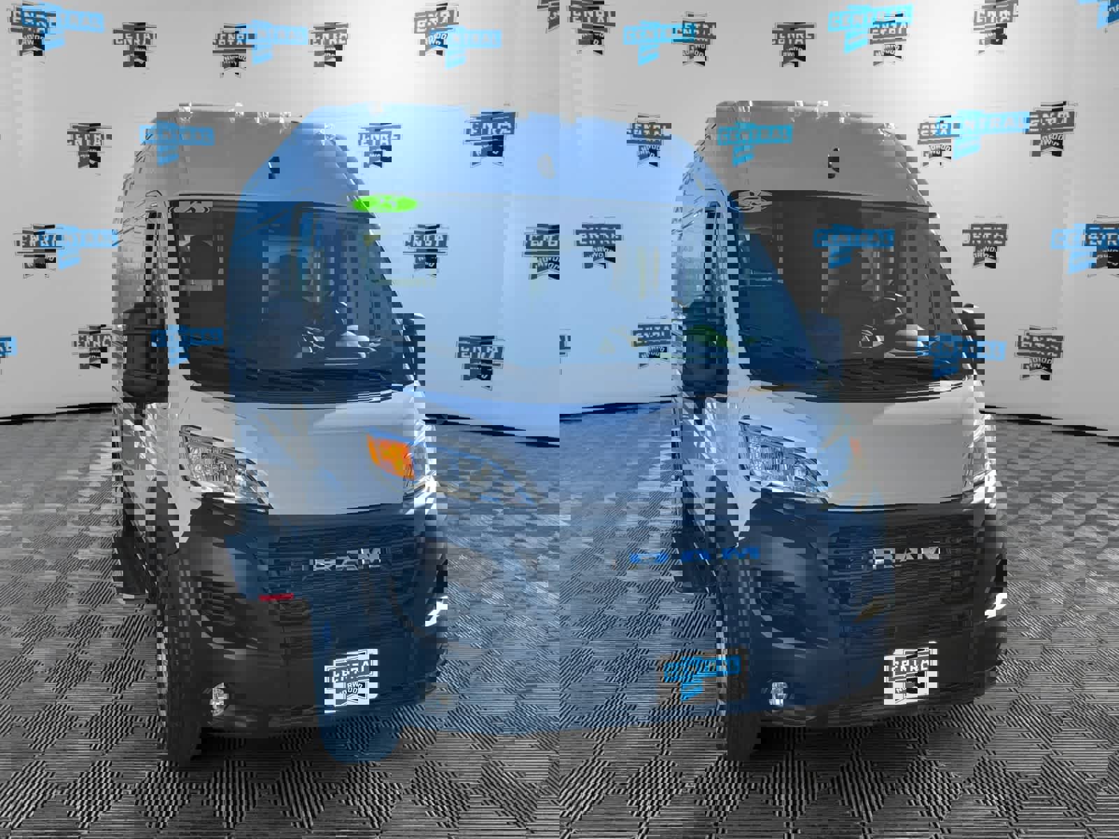 Used 2025 RAM ProMaster 2500 w/ Convenience Group image 9