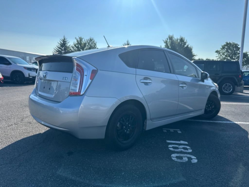 Used 2015 Toyota Prius Three FWD image 10