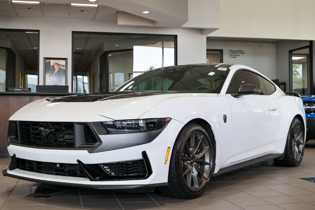 Certified 2025 Ford Mustang Dark Horse RWD image 1