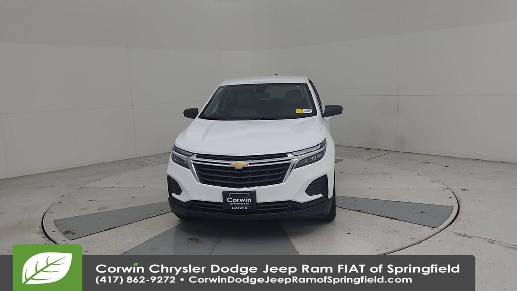 Used 2024 Chevrolet Equinox LS w/ LS Convenience Package FWD image 4