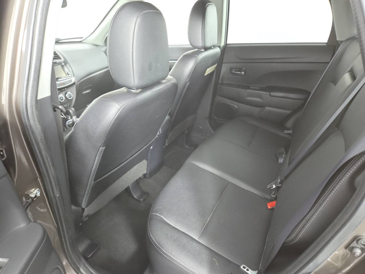 Used 2017 Mitsubishi Outlander Sport SEL AWD/4WD image 21