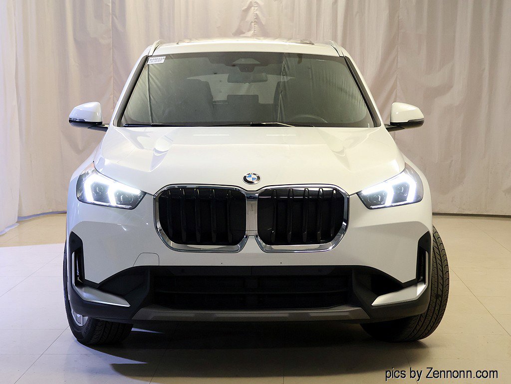 Used 2023 BMW X1 xDrive28i w/ Convenience Package AWD/4WD image 5