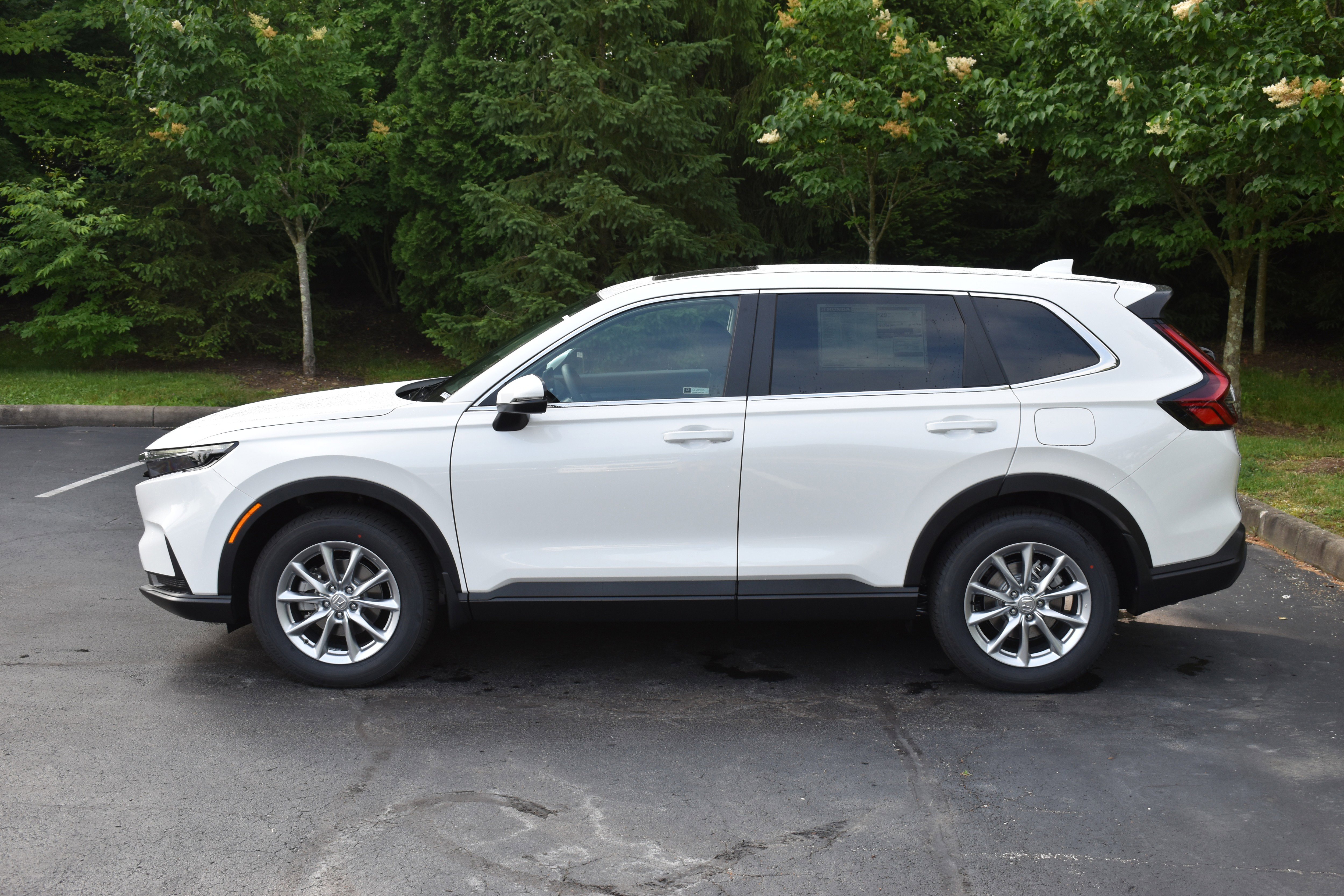 New 2026 Honda CR-V EX image 4