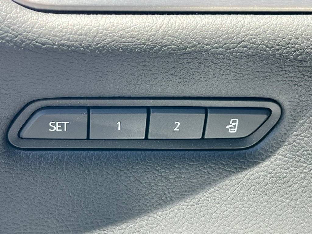 New 2026 Cadillac XT5 Premium Luxury w/ Driver Assist Package AWD/4WD image 15
