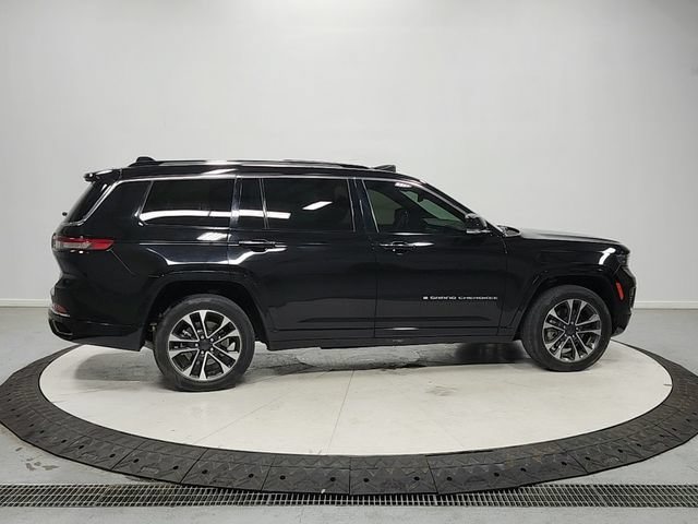 Used 2021 Jeep Grand Cherokee L Overland w/ Luxury Tech Group IV AWD/4WD image 8