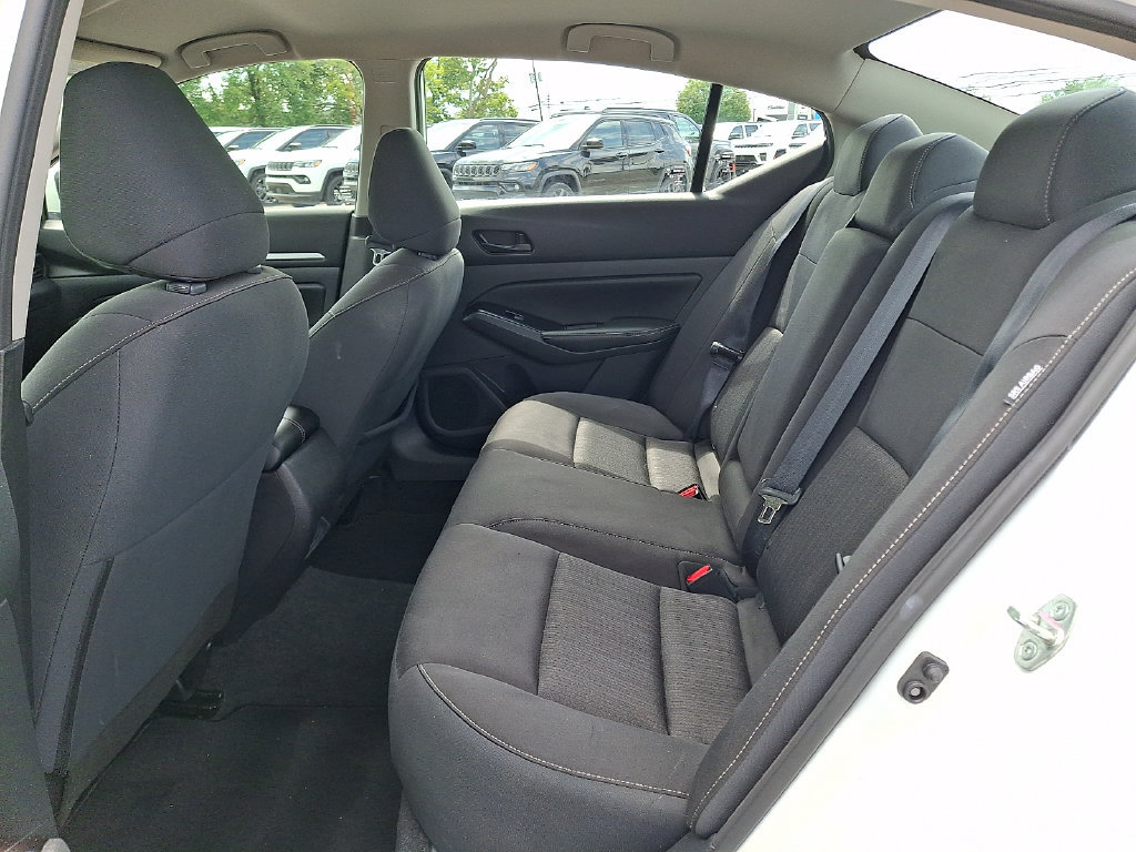 Used 2023 Nissan Altima 2.5 SV FWD image 13
