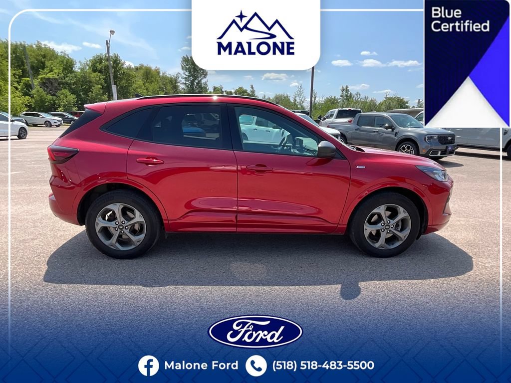 Used 2023 Ford Escape ST-Line w/ Tech Pack #1 AWD/4WD image 8