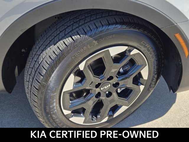 Certified 2026 Kia Sorento S w/ S Panoramic Sunroof Package FWD image 6