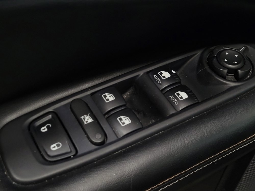 Used 2018 Jeep Compass Latitude w/ Popular Equipment Group AWD/4WD image 27