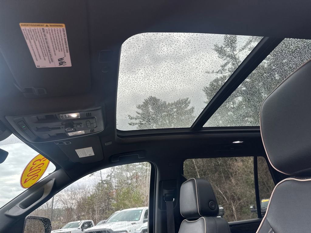 Used 2023 Chevrolet Tahoe Premier w/ Premium Package 2 image 13