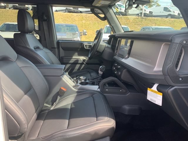 New 2026 Ford Bronco Outer Banks w/ Sasquatch Package AWD/4WD image 16