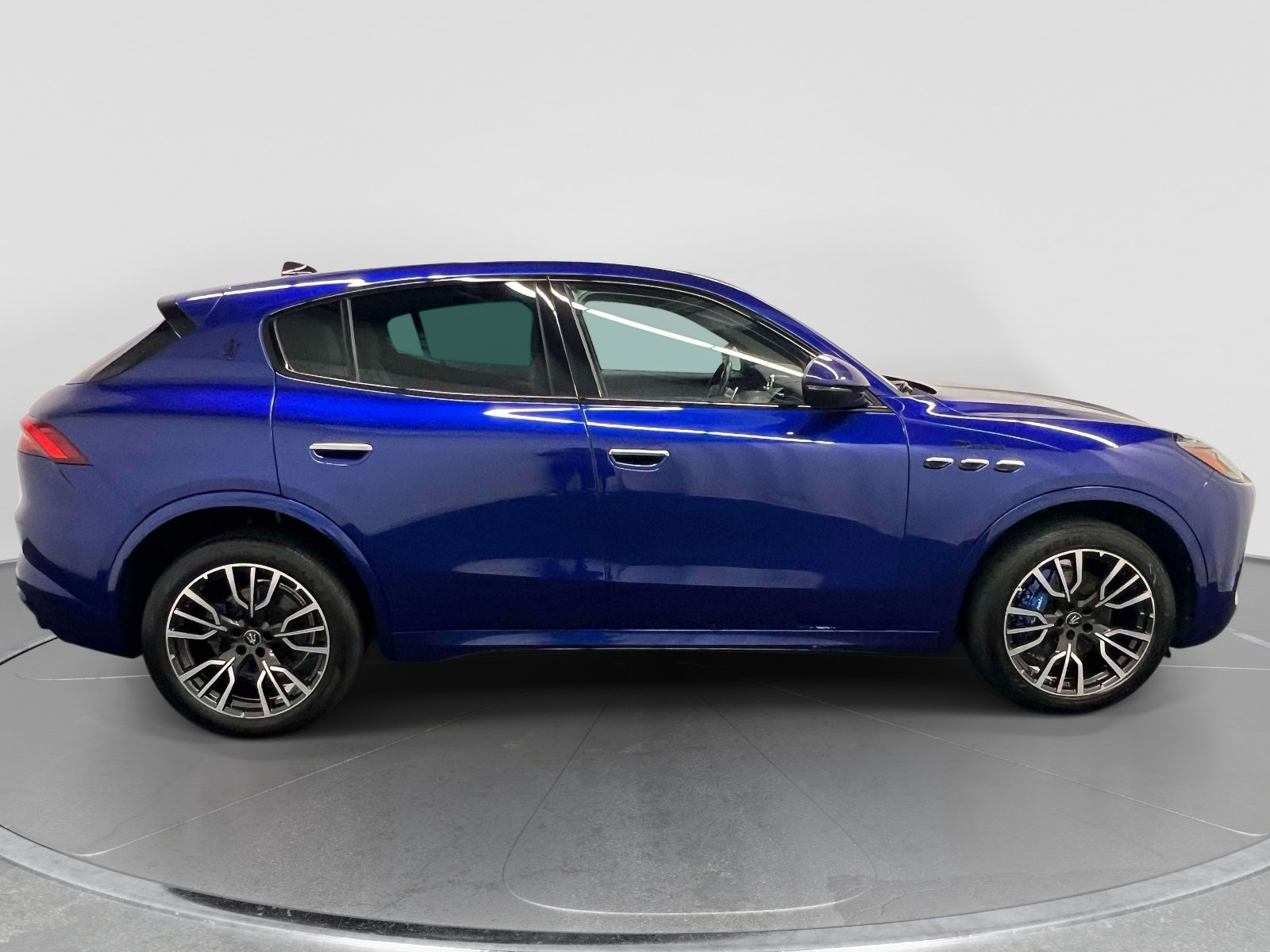 Used 2023 Maserati Grecale Modena AWD/4WD image 5