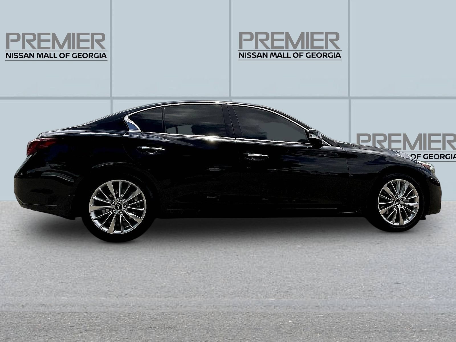 Used 2021 INFINITI Q50 Luxe w/ Cargo Package RWD image 8