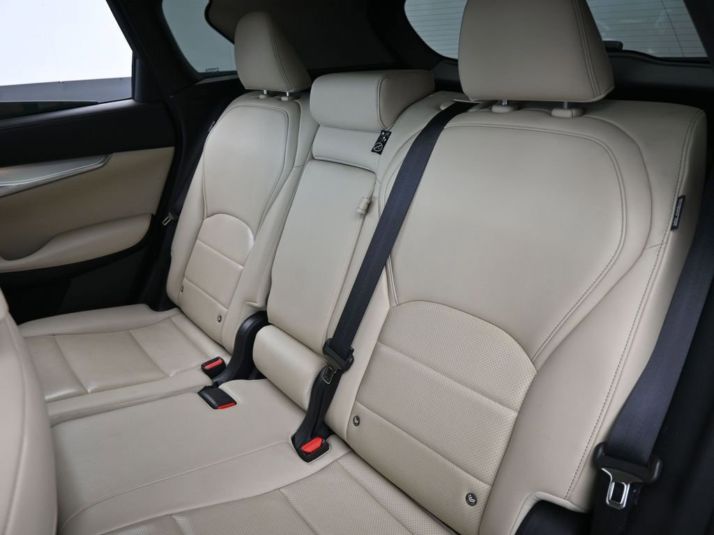 Used 2021 INFINITI QX50 Essential w/ Convenience Package image 32