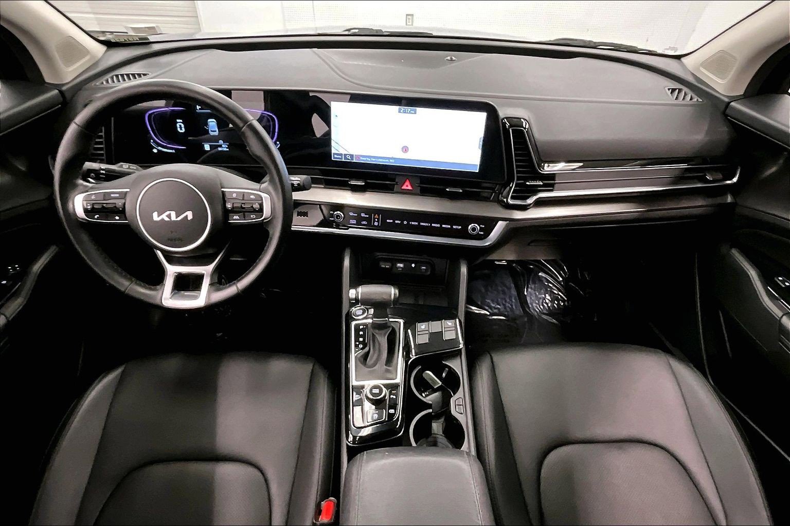 Used 2025 Kia Sportage EX w/ Premium Package FWD image 18