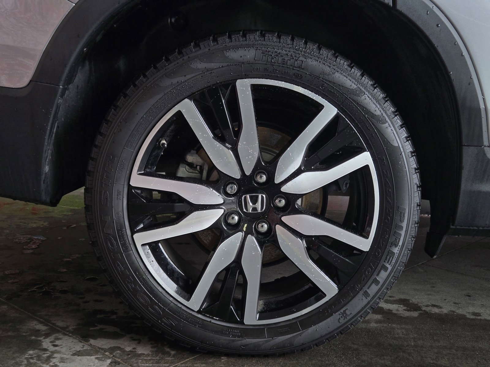 Used 2022 Honda Pilot Touring image 4