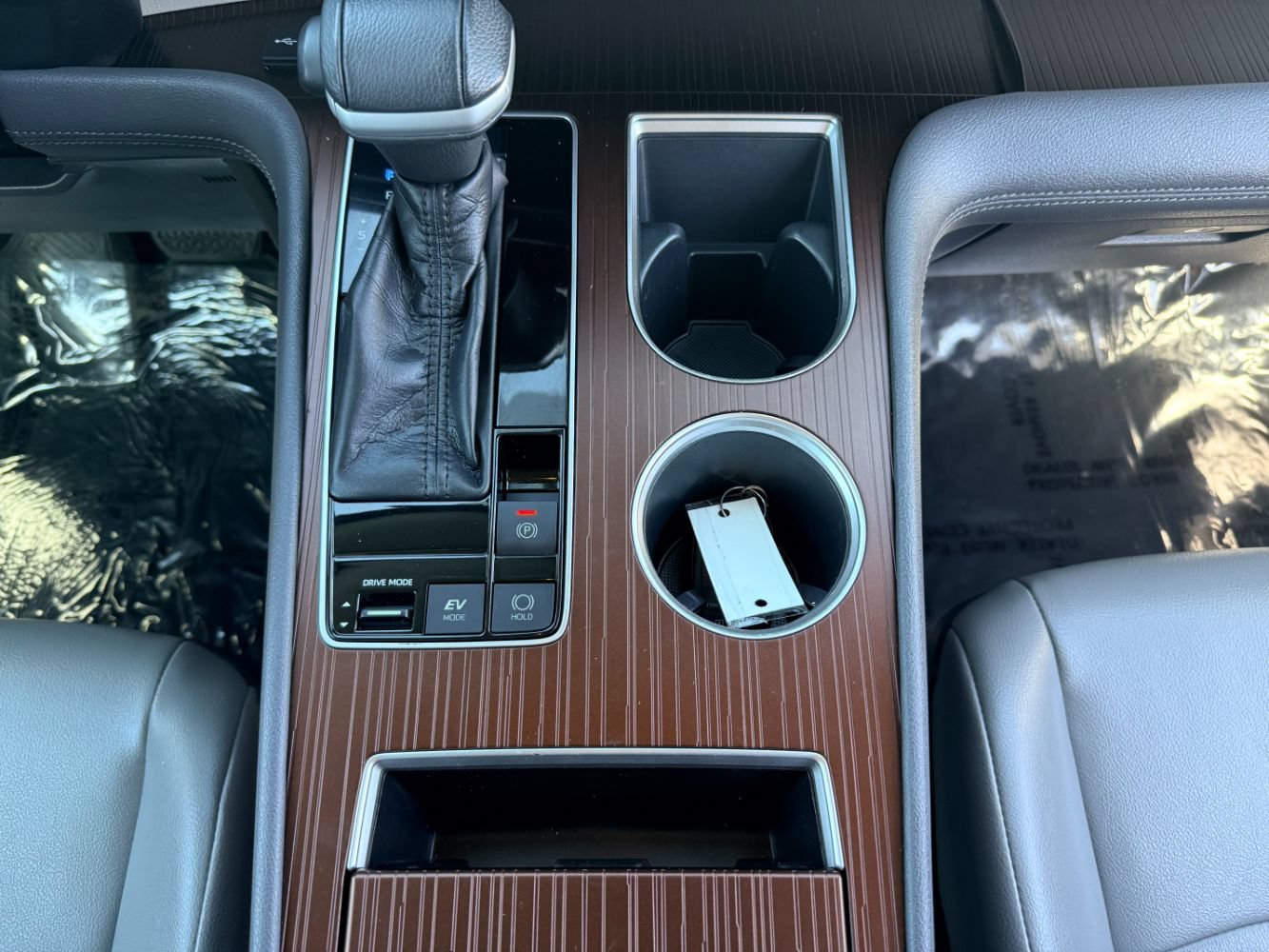 Used 2022 Toyota Sienna XLE AWD/4WD image 17