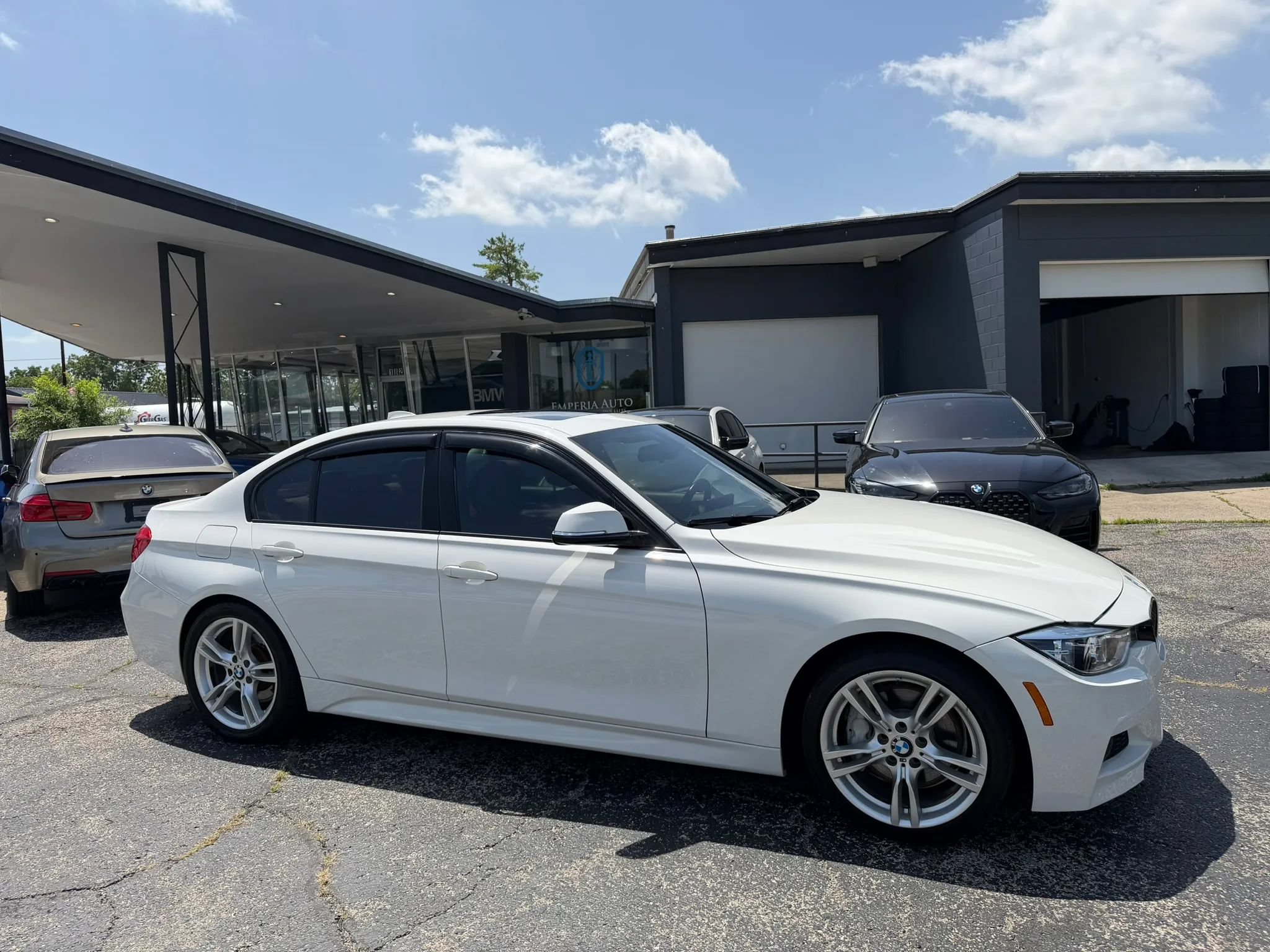 Used 2017 BMW 340i Sedan RWD image 10