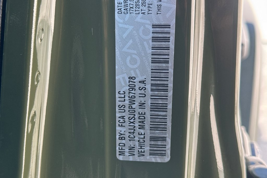 Used 2023 Jeep Wrangler Unlimited Rubicon 392 w/ Dual Door Group (Lowers Only) AWD/4WD image 28