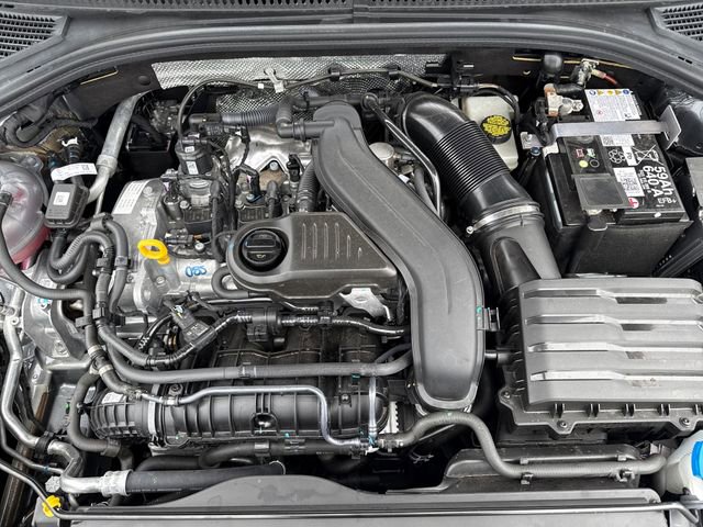 Used 2024 Volkswagen Jetta SEL image 34