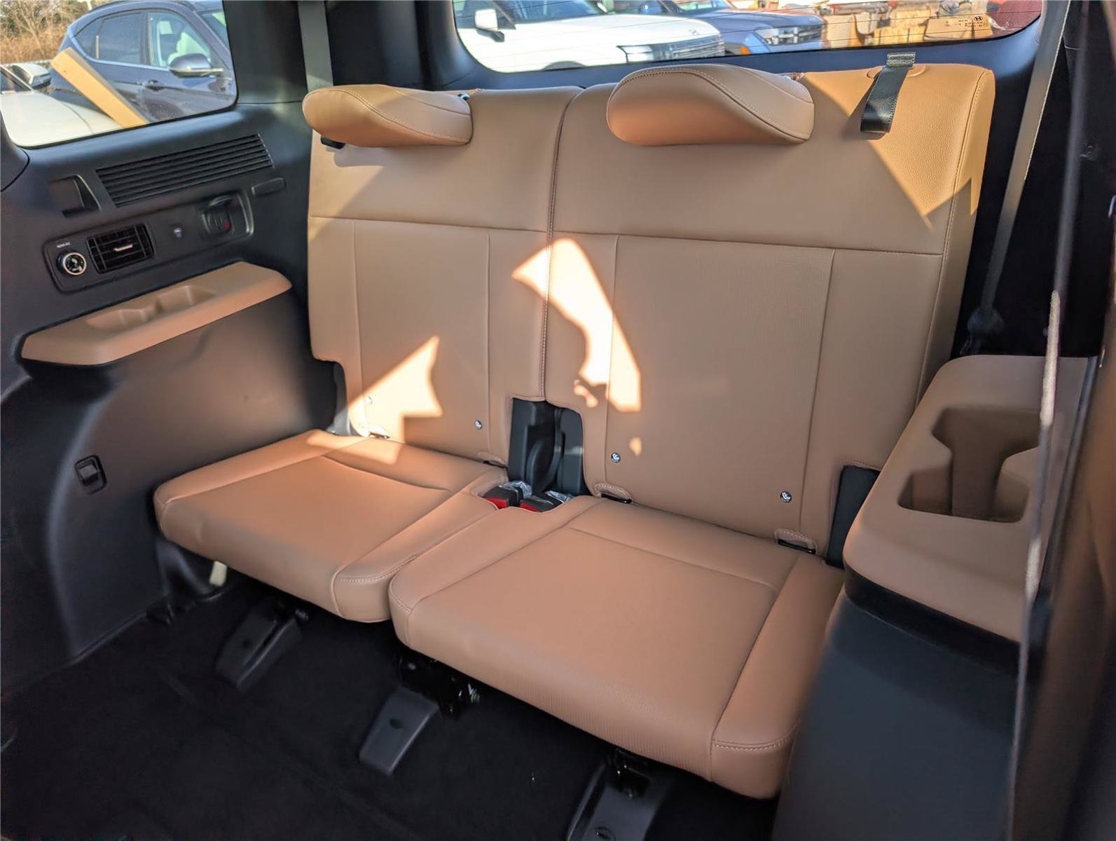 New 2026 Hyundai Santa Fe Limited FWD image 12
